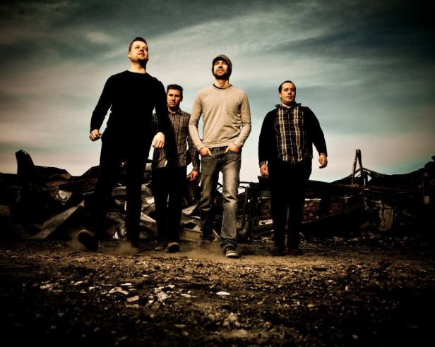 485509_561843810526311_1514578448_n