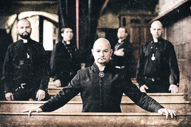 559628_890492214297213_5653538633562478943_n